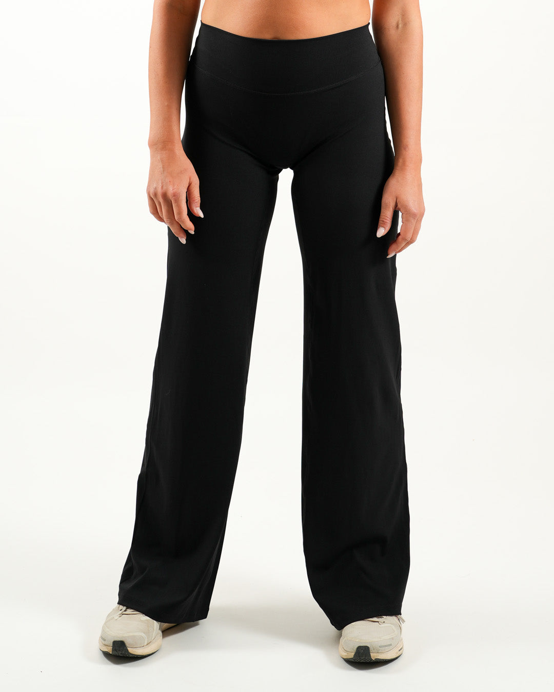 Flow Flare Pants - Black